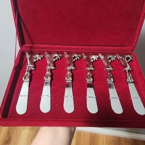 Santas reindeer spreader set of 6